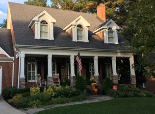 5708 Bramblewood Dr, Raleigh, NC 27612