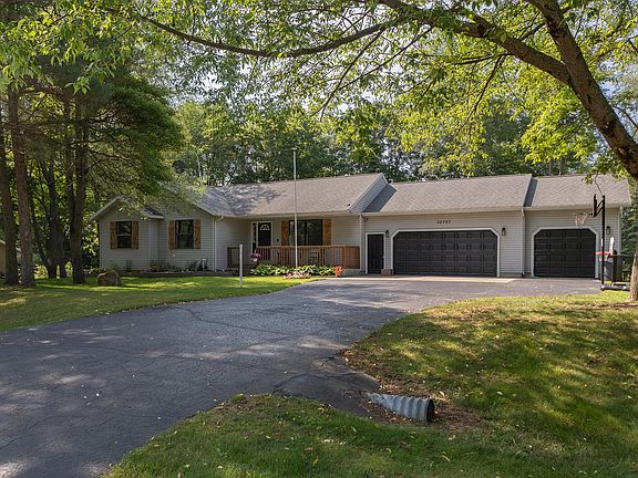 2nd image of 32727 Bradeen Ave