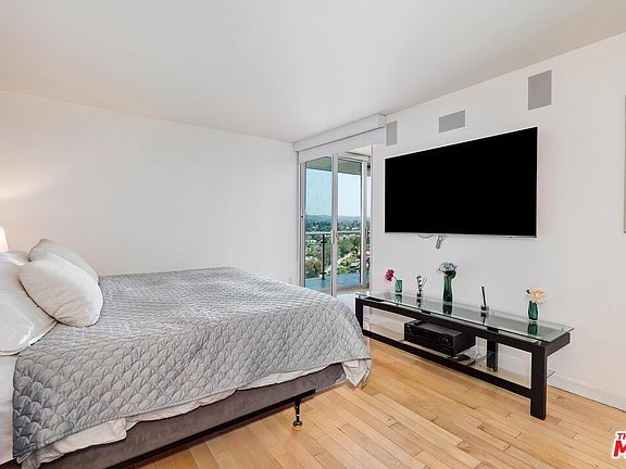 4th image of 201 Ocean Ave Unit 1705P