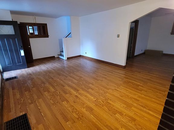 2nd image of 2208 Barrymore Ave