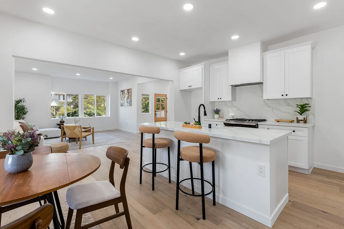 Building Photo - 1766 W 25th St #2