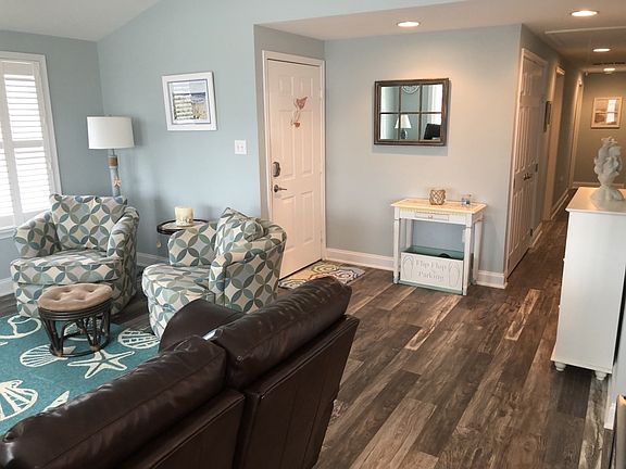 5th image of 3321-23 Central Ave #2