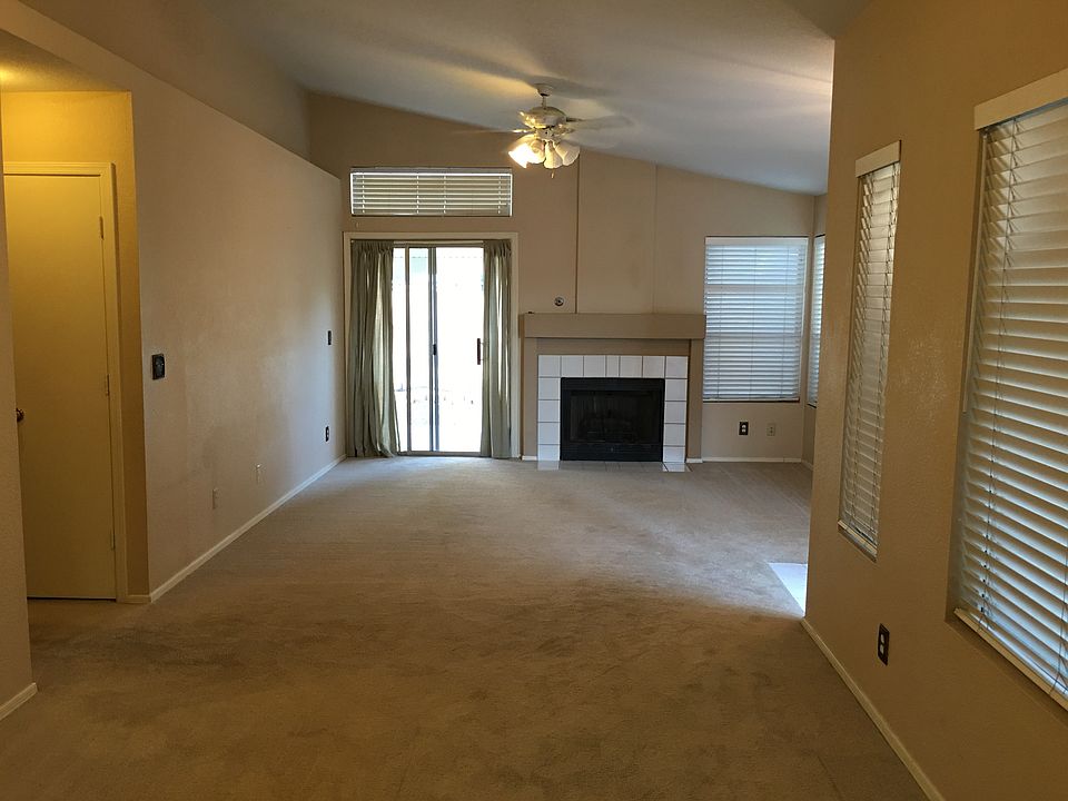 1st image of 861 Carnival Ave
