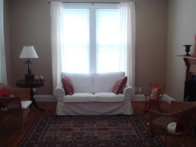 2nd image of 1107 W De Leon St