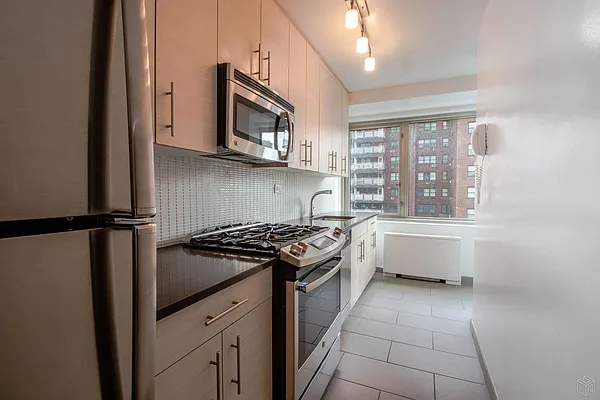 Rented by Halstead Real Estate | media 12