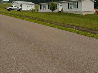 16 Blackburn Hill Rd, Waverly, NY 14892