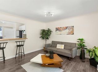 7627 92nd Ave NW, Edmonton, AB T6C1R3