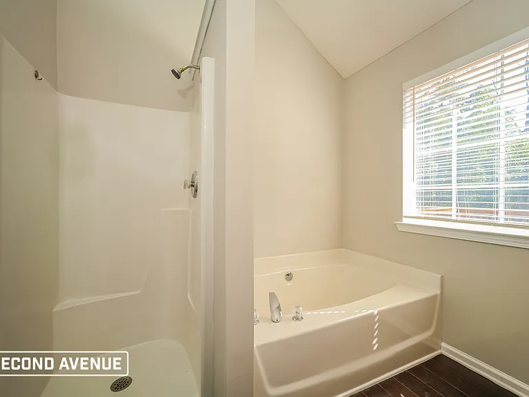 300 Stones Throw Dr — Photo 8