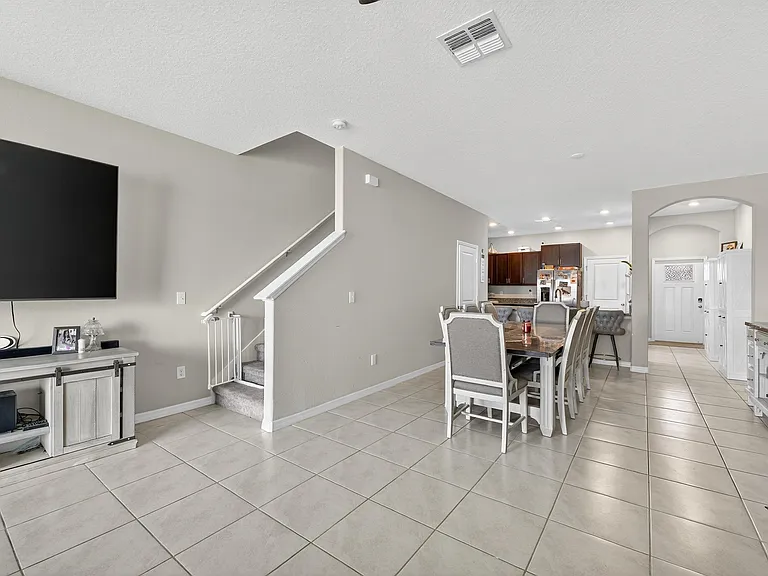 824 Royal Empress Dr — Photo 16