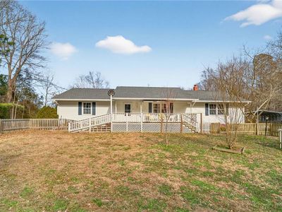 10083 Burkes Pond Rd, Gloucester, VA, 23061