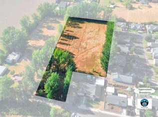 950 Lasalle St, Harrisburg, OR 97446