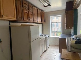 562 W 193rd St APT 5E, New York, NY 10040