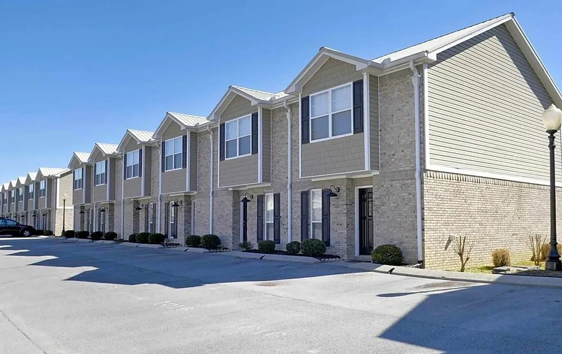 Blackberry Creek Apartments — Photo 2