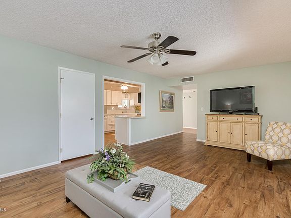 5th image of 10802 W Kelso Dr