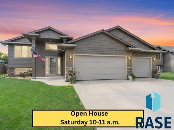 605 Cedar Dr, Harrisburg, SD 57032