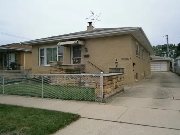2041 Vermont St, Blue Island, IL 60406