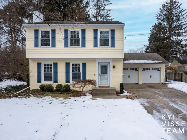 4317 Kennilworth Dr SE, Grand Rapids, MI 49546