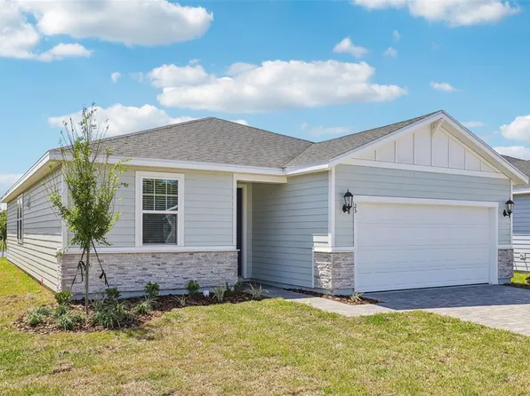 25 Ararat Dr, Palm Coast, FL 32137