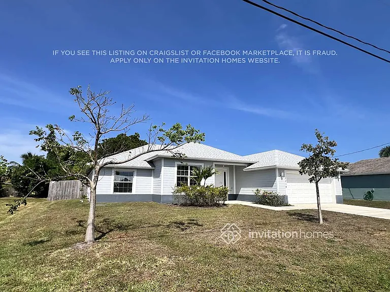 2214 SE Mandrake Cir — Photo 2