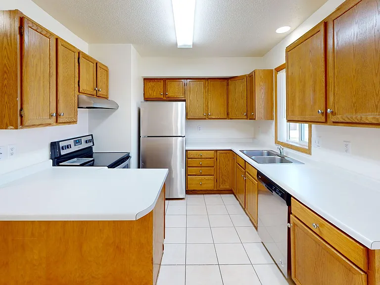 Southwood Townhomes — Photo 18
