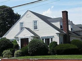 1296 Robeson St, Fall River, MA 02720