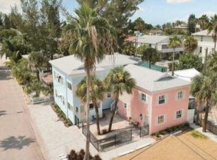 134 86th Ave APT 1, Treasure Island, FL 33706