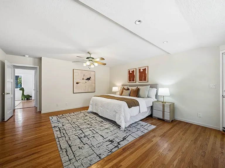 12100 Saraglen Dr — Photo 1