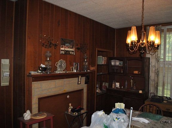5th image of 423 Woodvale Ave