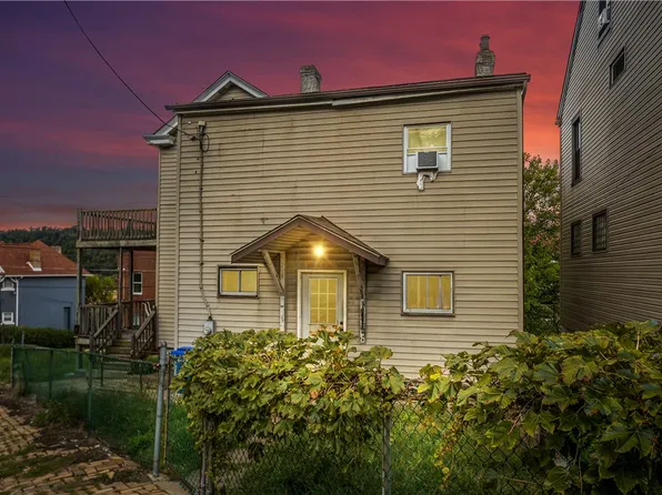 819 Sarah St, Homestead, PA 15120