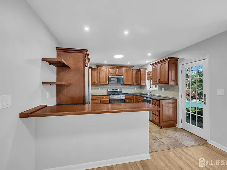 1430 Kearney Dr — Photo 19