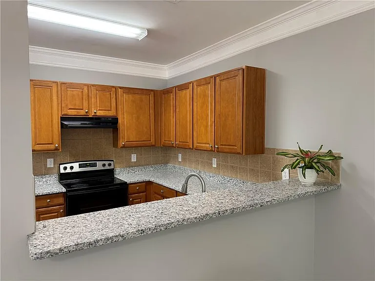 2111 Meadow Peak Rd — Photo 8