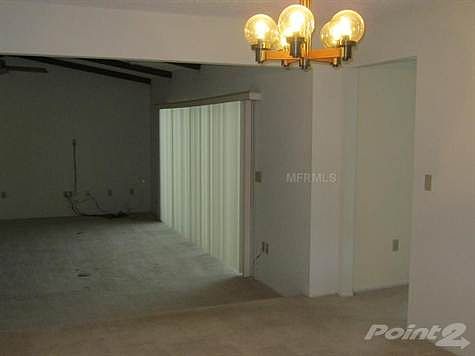 5th image of 4926 Hidden Oaks Trl