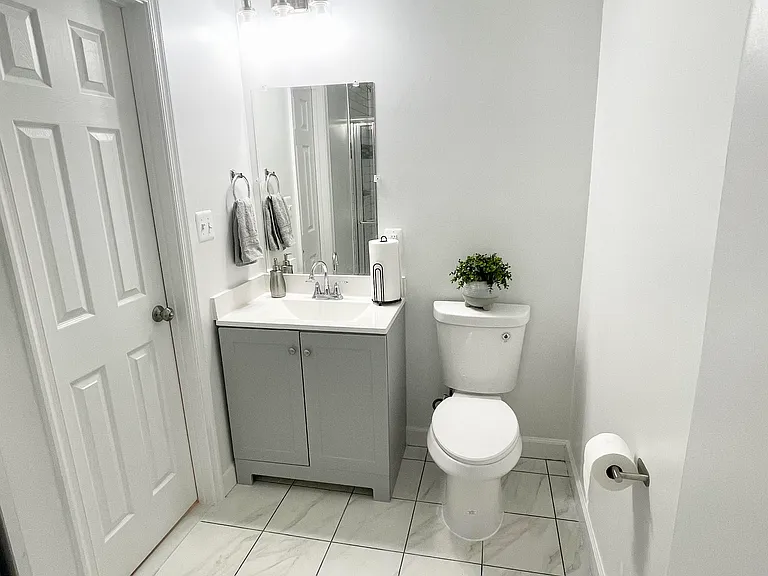 12923 Circle Dr #B — Photo 10