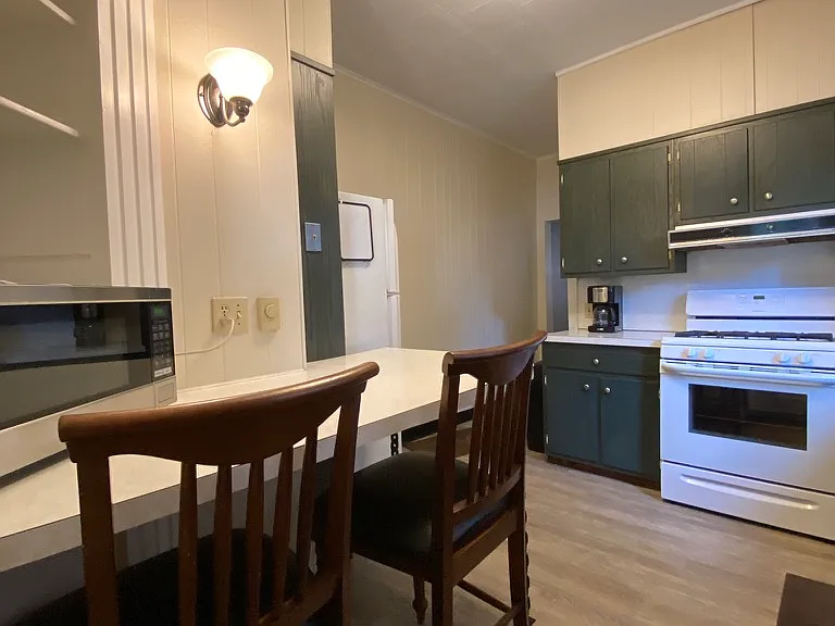 723 Grace St — Photo 16