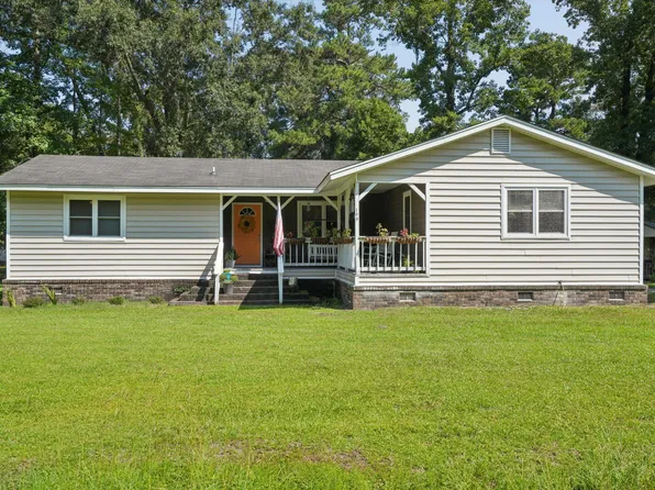 109 Annie Williams St, Moncks Corner, SC 29461