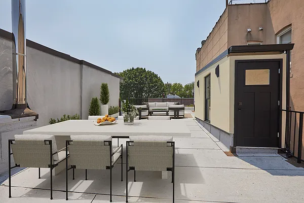 Sold by Corcoran | media 14