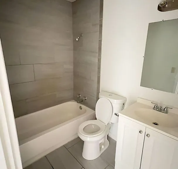 402 Hill St — Photo 6