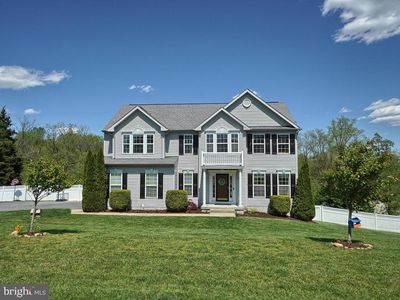 842 Triumphant Way, Falling Waters, WV, 25419