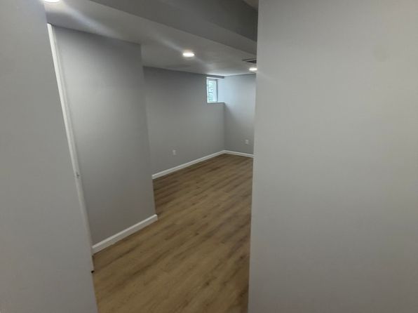 175 Laurel Ave Floor 3