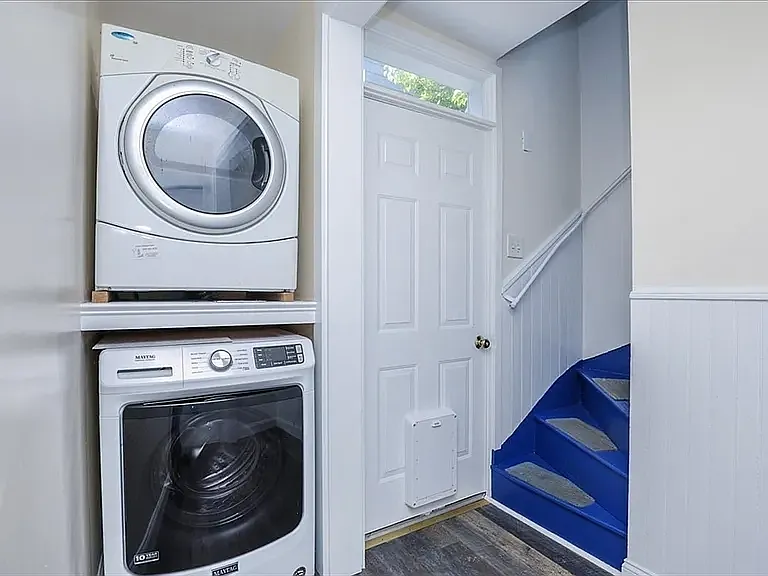3 bed, 1450 sqft, $3,500 — Photo 2