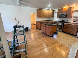 80-73 210th St, Queens Village, NY 11427