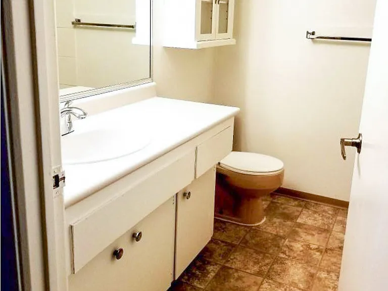 33941 Essendene Ave — Photo 4