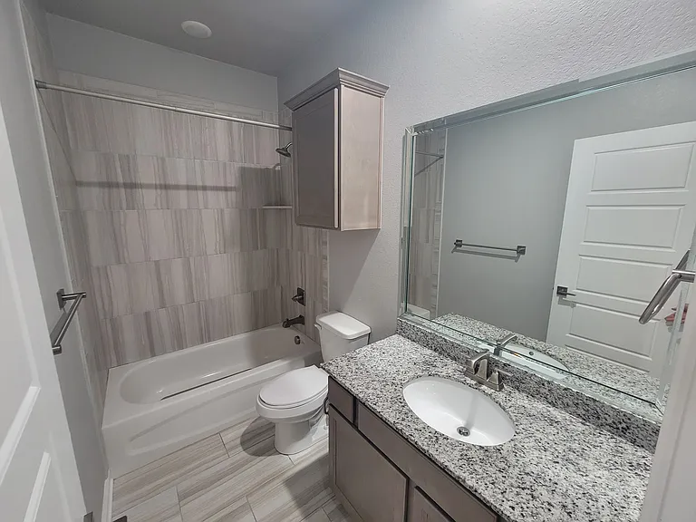 2502 Meadow Lark Dr — Photo 8