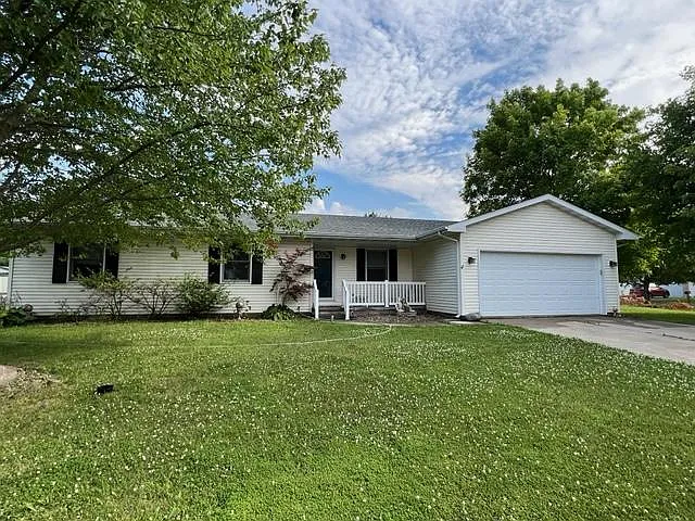 1100 Dani Ln — Photo 1
