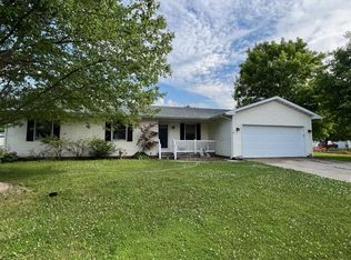 1100 Dani Ln, Springfield, IL 62712