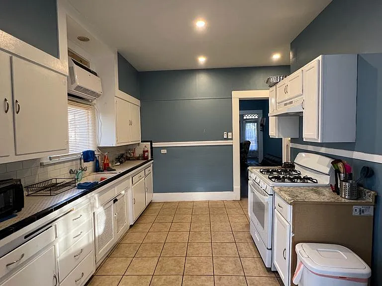 1123 S Hackberry St — Photo 18
