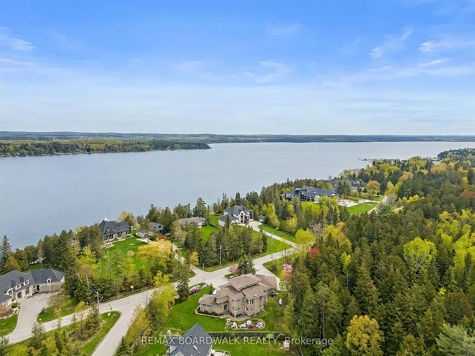 4 bed, $3,300 — Photo 2