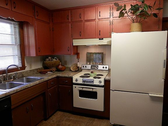 5th image of 4308 Hunt Dr NW