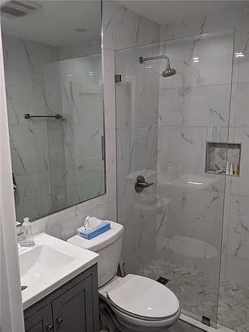 3201 Saint Charles Ave #330 — Photo 11