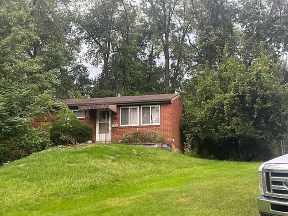 2nd image of 614 Brightberry Rd